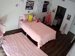 voyeurcam-lolavalentine23