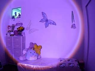 voyeurcam-lolavalentine23