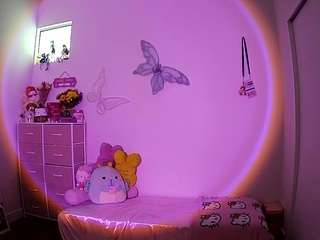 voyeurcam-lolavalentine23