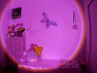 voyeurcam-lolavalentine23