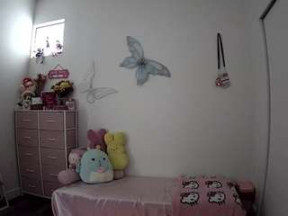 voyeurcam-lolavalentine23