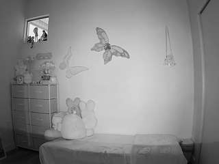 voyeurcam-lolavalentine23