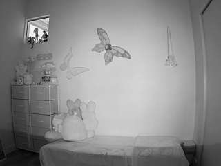 voyeurcam-lolavalentine23