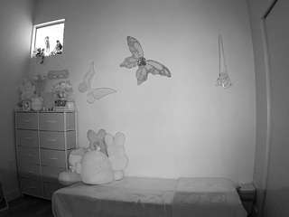 voyeurcam-lolavalentine23