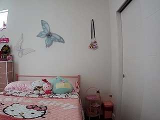 voyeurcam-lolavalentine23