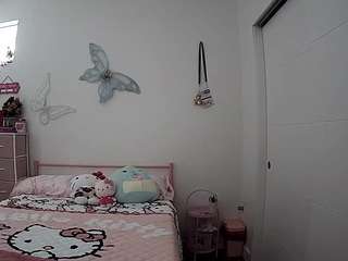 voyeurcam-lolavalentine23