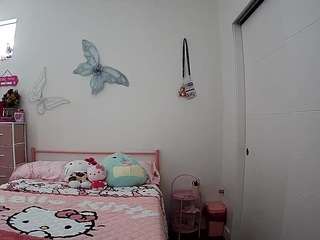 voyeurcam-lolavalentine23