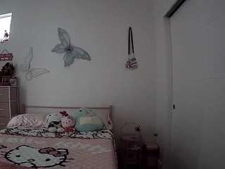 voyeurcam-lolavalentine23