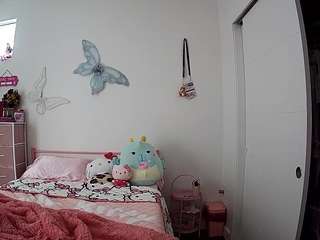 voyeurcam-lolavalentine23