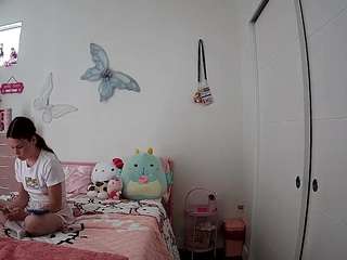 voyeurcam-lolavalentine23