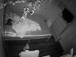 voyeurcam-lolavalentine23