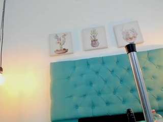 yurlycardona Brown live webcam