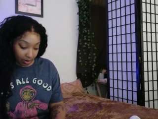 Makenzie Royale