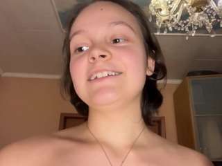 chantellekeinonen Live Webcam on CamSoda