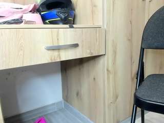 dakotajamess live profile