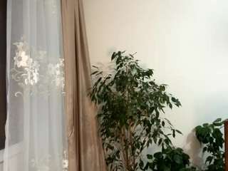 Live webcam model josephinesanchez on Soda Cams