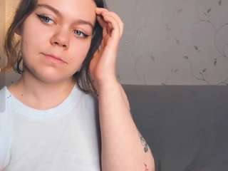 mechellelyter Live Webcam on CamSoda