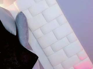 naughty-sexy-girrl's CamSoda show and profile