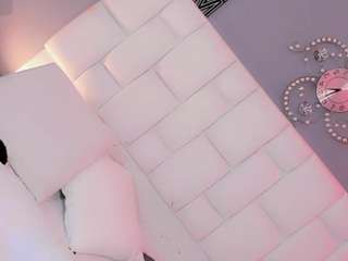 Naughty-sexy-girrl live cam preview
