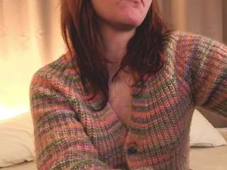 rene-shine's CamSoda show and profile