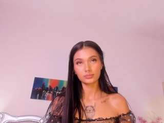 scarlet-saenz Live Webcam on CamSoda