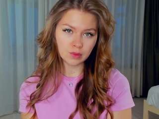 benitagovoni's CamSoda show and profile