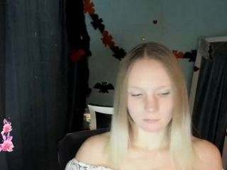 Gorgeous Bonyyykisua will incite your whims in a gorgeous camshow bonyyykisua from CamSoda