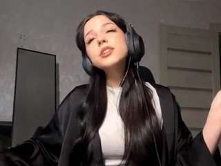 madelinebaker webcam