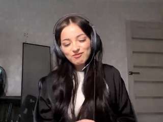 madelinebaker webcam