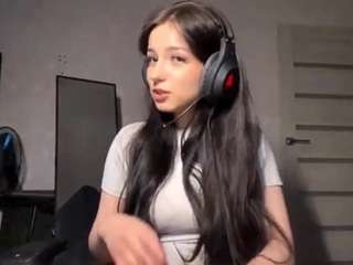 madelinebaker webcam