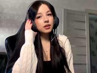 madelinebaker Live Webcam on CamSoda
