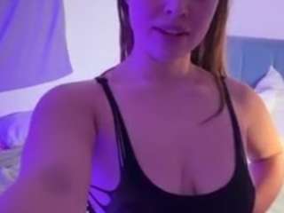 twotimemilfff webcam