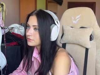 AlessiaJohnson