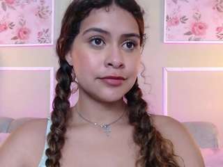 curlydani from CamSoda is Freechat