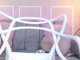 curlydani Live Webcam on {site_name}