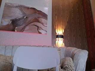 le modèle curlydani est en webcam porno dans un show sur le site camsoda, il possède les tags suivants: anal,skinny,nature,no smoking,pov,public,sexy,shaved pussy,spank,lovense,squirter,strip,tease,teen 18,tittyfuck,toys,young adult,anal toys,natural,lingerie