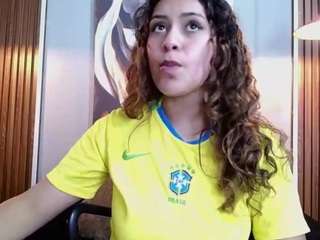 curlydani