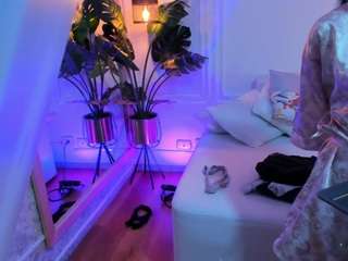  dafnne-hills chat room