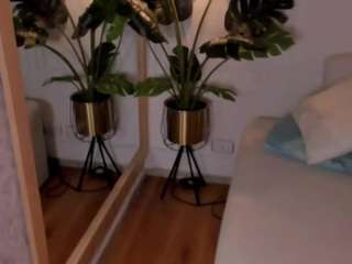 dafnne-hills webcam model