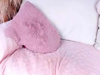 Dafnne-Hills live webcam show