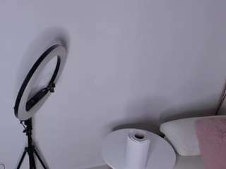 Dafnne-Hills live cam preview