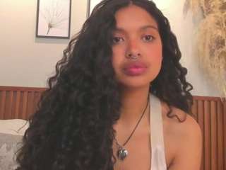 miahivanov Live Webcam on CamSoda