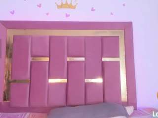 aikosnow's CamSoda show and profile