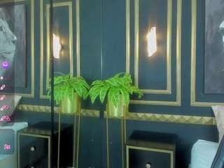 charlote-rossee Live Webcam on CamSoda