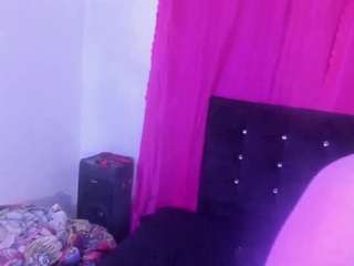 cutenaked-8 Live Webcam on CamSoda