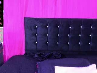 cutenaked-8 Live Webcam on CamSoda