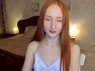 twilightserenade's CamSoda show and profile