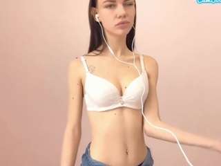 chloewang from CamSoda is Freechat