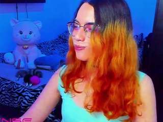 lillykittyy live cam profile
