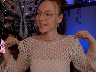lyra-thenymph Live Webcam on CamSoda